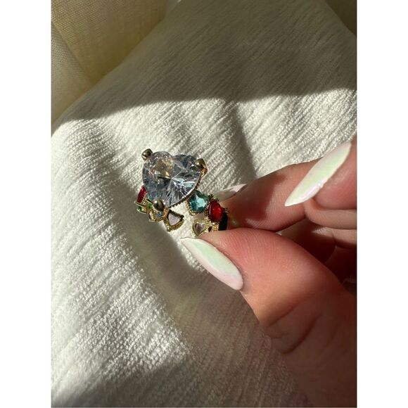 Multicolor adjustable cubic zirconia heart ring - Picture 7 of 9